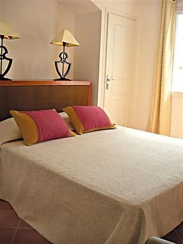 Lagrange Carre Beauchene Tatil parkı