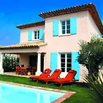 Aldeamento Turístico Lagrange Carré Beauchêne 3*