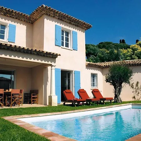 假日公园 Residence Lagrange Vacances Villas Le Carre Beauchene 3*