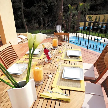 假日公园 Residence Lagrange Vacances Villas Le Carre Beauchene 圣马克西姆