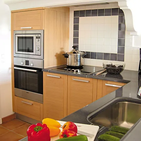 假日公园 Residence Lagrange Vacances Villas Le Carre Beauchene 3*