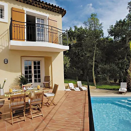 Residence Lagrange Vacances Villas Le Carre Beauchene 假日公园 3*