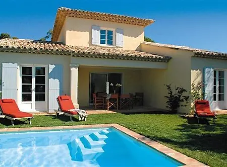 假日公园 Residence Lagrange Vacances Villas Le Carre Beauchene 3*