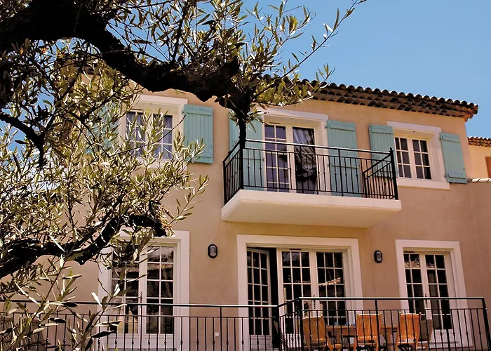 Lagrange Carre Beauchene 3*