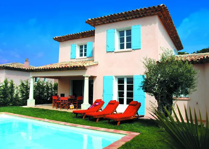 Village de vacances Lagrange Carré Beauchêne 3*